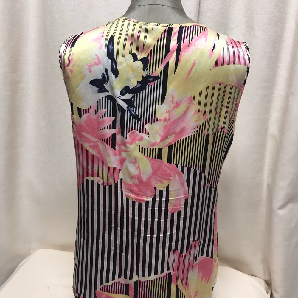 Escada Silk Sleeveless Top Size 38 - Picture 2 of 2